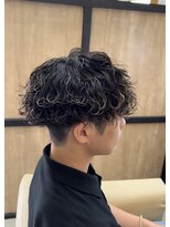 メンズギフト(men's GIFT)&nbsp;刈り上げツーブロック波巻きスパイラルパーマメンズマッシュ