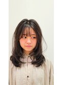 セミロングレイヤーカット　シースルーバング