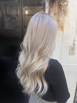 ボアップ 難波店(boappu) #ハイトーンカラー #ケアブリーチ #ペールベージュ