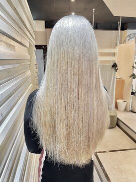 エール(a:le) 2ブリーチホワイトアッシュ