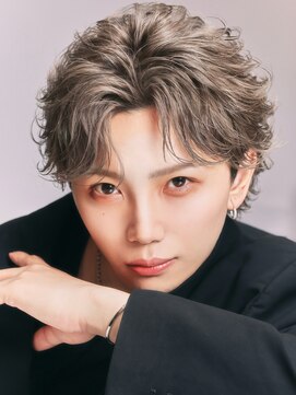 リップス 渋谷(LIPPS) 【グレージュ×フェザーショート】