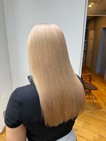 ワンズクロエ 原宿店(ONE's Chloe)&nbsp;くびれヘアアプリコットオレンジハイライトカラーくすみベージュ