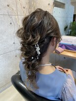 エニル(ENYL)&nbsp;ゆるふわ編みおろしアレンジヘア