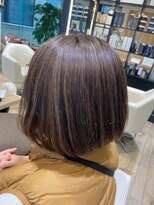 ジュイール(jouir)&nbsp;三鷹白髪ぼかしハイライトショートボブウルフショートカット韓国