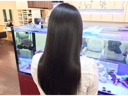 美容室メデューサ都府楼店の写真