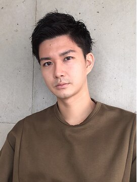 ラムデリカ(LUMDERICA) ツーブロ＆アップバングショート