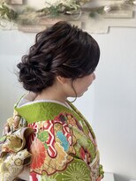 結婚式、お振袖でお呼ばれ編み込みシニヨン