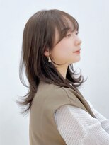 こなれミディモテ髪薄めバング前髪デジタルパーマ大人美人