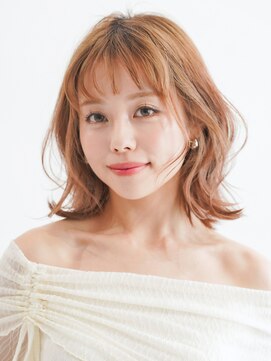 ニューヨークニューヨークマザーズ(NYNY Mothers) 明るめベージュ/外ハネレイヤーボブ/エアリー/パーマ風