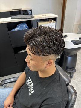 フリーゼアコマキ(FRISEUR) フェードパーマ