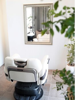 ヘアーアンドアイコーディネート マチルダ(MATILDA)の写真/《少人数×マンツーマン施術》丁寧なカウンセリング×細部まで行き届いた接客で癒しのひとときを♪