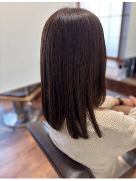 アティックヘアー(attic hair) つやつやストレート