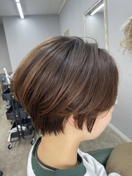 #ショートボブ#ハンサムショート#グレージュ#ブリーチなし