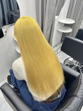 モア シルエ(MoA cilue) 海外風ブロンドヘア