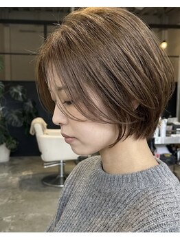 ヘアサロン リリアナ(hair salon LiLiana)の写真/[小顔丸みボブ/外ハネボブ]等、手ぐしでまとまるこなれスタイルに♪イメチェンなら大人の色気ショート！