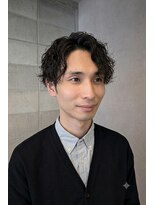 ワンワンオー バーバーショップ コンチネンタル(@110 BARBER SHOP continental)&nbsp;ツイスパ韓国風センターパートツーブロック