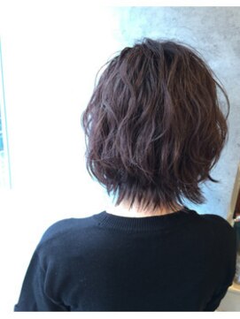 パルフェ ヘアー バイ オーク 九大学研都市(parfait hair byOAK) ブルーパープルショートボブ