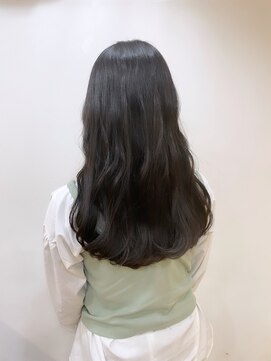 ロレ バトヘアー 下北沢(lore bat.hair) アッシュグレーの暗髪カラー