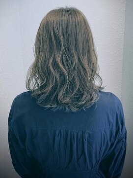 アラ サッポロ アサブ(ala sapporo asabu) ☆くすみカーキ＆インナーカラースタイル☆