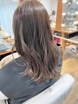 ネオリーブ チロル 横浜西口店(Neolive CiroL.)&nbsp;明るめオリーブベージュ★赤み撃退カラー