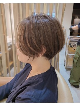 アフロートpd+ KOBE(AFLOATpd+) 【三宮元町】ヘアスタイル長持ちショート