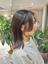 ミズチャーム(Ms.CHARM) 透明感くすみブラウン/ミディアム/外ハネ