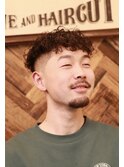 <理容室><バーバー>札幌 スペインカール クーポンあります