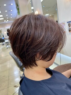 ブルースカイ 二俣川ドンキホーテ店(Blue-Sky) くびれショートヘアスタイル！