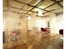 ヘアーアート ジュース 志紀(Hair art Juice)の雰囲気（半個室で回りを気にせずゆっくりできます！）