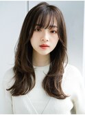 レイヤーカットレイヤーロングヌーディーベージュアースカラー