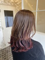 フィガロ ミリー 北生駒店(Figaro Mily)&nbsp;美髪ワインレッドインナーカラー×ウルフカット（水素も◎）