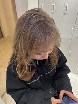 whitebeige /デザイン