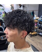 ヒラナカ ツーブロック刈り上げ×ツイスパ