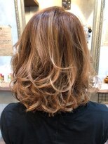 レヴィーマム(Revie mum)&nbsp;ミディアムボブスタイル