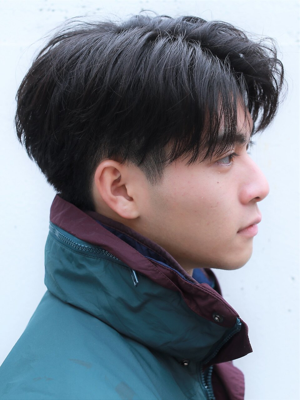 童顔でも似合う◎ナチュラルセンターパート冬髪黒髪モテる髪型