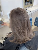 アンジュベイナハ (Ange Bay NAHA)&nbsp;ダブルカラー×くすみグレージュ