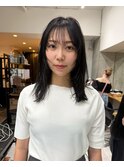 ストレートレイヤー 顔まわりパツっとミディアム/レイヤーカット