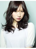 黒髪の美しさ、黒髪でも動きのあるヘア／海老名　美容室　The C