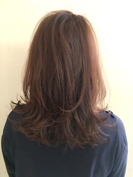 ロンド 銀座(Lond) ２０１７外ハネスタイル　担当　川瀬賢翁