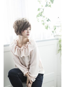 ミエル ヘア 新宿(miel hair) 〈mielhair新宿〉ナチュラルカールショート