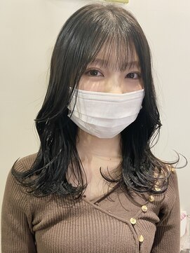 アクアオモテサンドウ(ACQUA omotesando) △ブリーチなし透明感カラーオリーブグレージュレイヤーカット