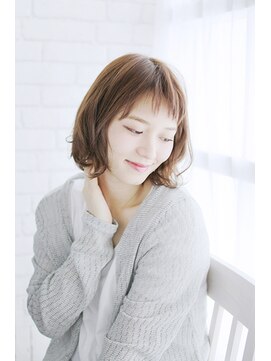 シュシュット(chouchoute) 斜めバングデザインカラーシルキーベージュグレージュカラー/122