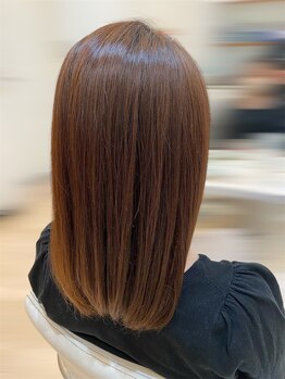 テラ 大宮宮原(terra)の写真/人気のAujua取扱い◎一人一人に合わせた施術で、髪の内側から補修し艶のある質感と滑らかな指通りを実現！