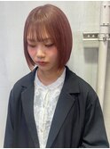 ピンクベージュ くすみカラー ハイトーンボブ 20代 艶感