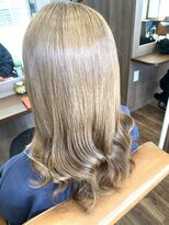 プリュム(Plume)&nbsp;20代30代40代シースルーバングヘア×ハイトーンダブルカラー