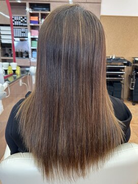 プラーナ 境港店 カラーやパーマでパサつきなど気になる方に♪マニキュアクリア