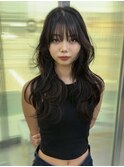 レイヤーカット　ウェーブスタイリング