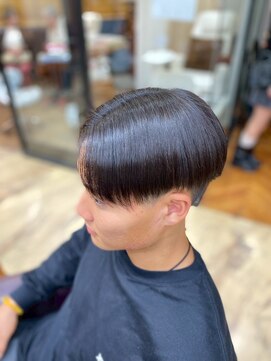 ピュア ポイント 和光店(PURE POINT) センターパート／ツーブロックマッシュ