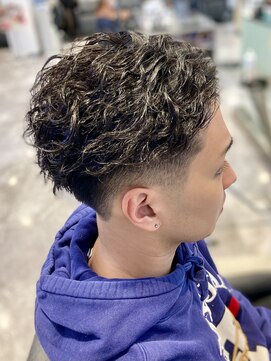 【相模大野パーマ】色気と立体感ブラックパーマ