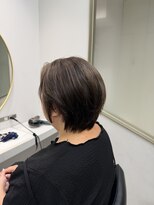 プラス(PLUS) シルエットが綺麗に見える!ショートボブ